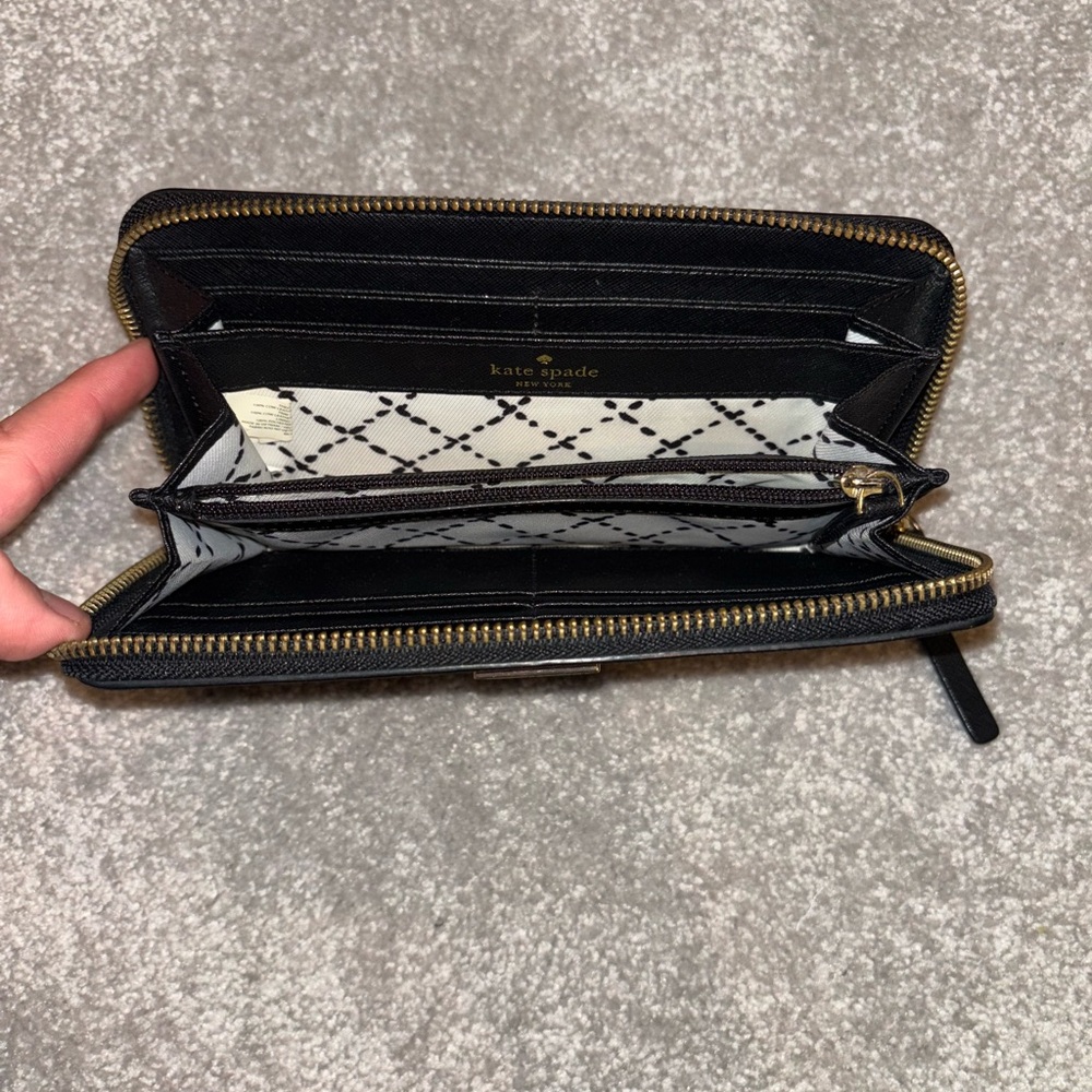 Kate Spade black leather wallet - Picture 2 of 7